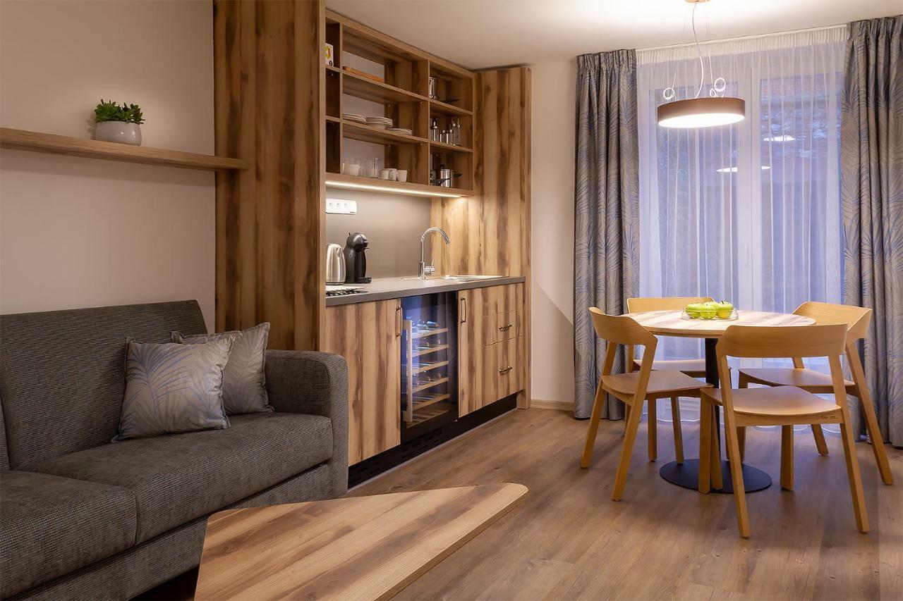 Appartement Hnizdo à Mikulov Extérieur photo